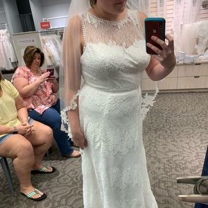 David’s bridal wedding dress (never worn!)